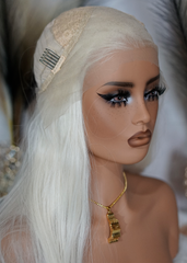 Peluca Kanekalon KFL61 "Nordic White Blonde"