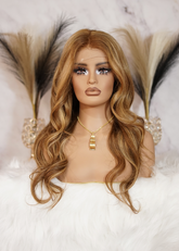 Peluca NA217 "Diva Honey Blonde"
