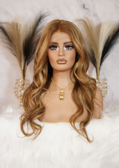 Peluca NA217 "Diva Honey Blonde"