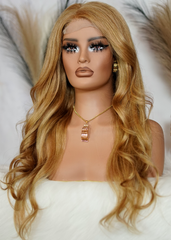 Peluca NA261 "Wavy Gold Blonde"