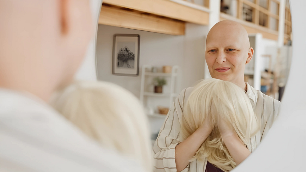 Pelucas para quimioterapia | ¿Cómo elegir una peluca? Algunos tips