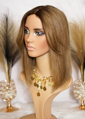 Peluca NA282 "Elegant Amber Blonde"