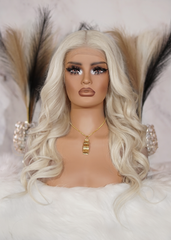 Peluca NA53 "Pale Platinum Blonde" [5 DIAS HABIL]