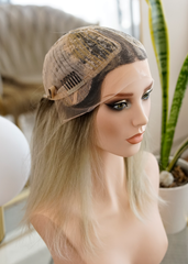 Peluca NA442 "Glam Ash Bob"