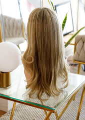 Peluca NA407 "Ash Elegance Balayage"