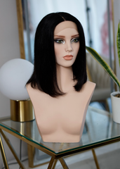 Peluca NA02 "Glam Dark Bob"